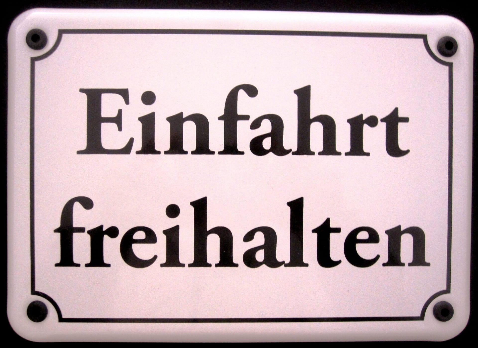 Lagerware-Einfahrt-freihalten